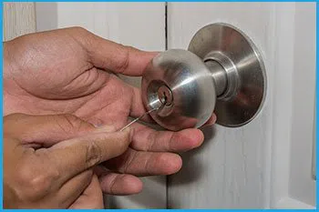 Lock Locksmith Services Riverside, NJ 856-506-3209 - 14-unlock-door