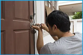 Lock Locksmith Services Riverside, NJ 856-506-3209 - 16-emergency-locksmith-opening